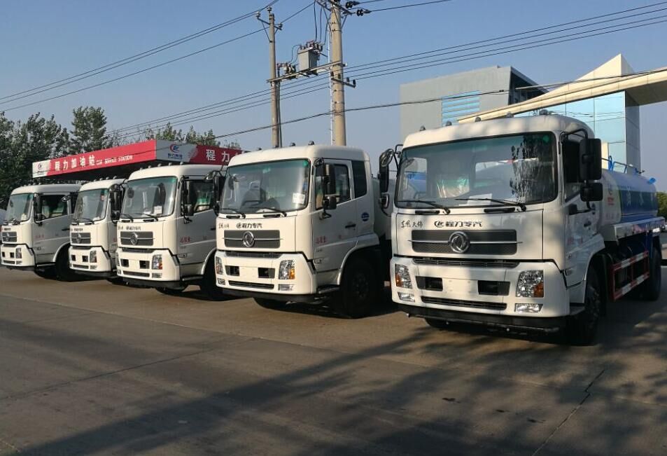 �ϰ����܇(ch��)�Ј�(ch��ng)�ʬF(xi��n)�������c(di��n)